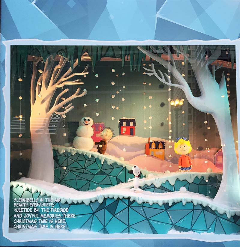 Christmas-Window-Display